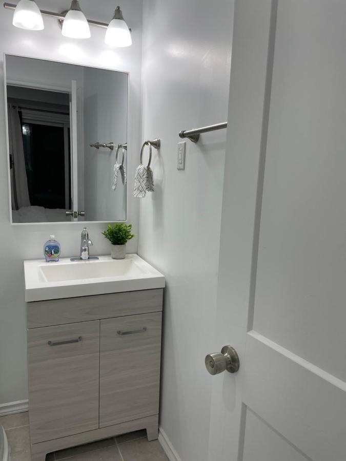 Harmony Home Near University Of Ватерлоо Экстерьер фото