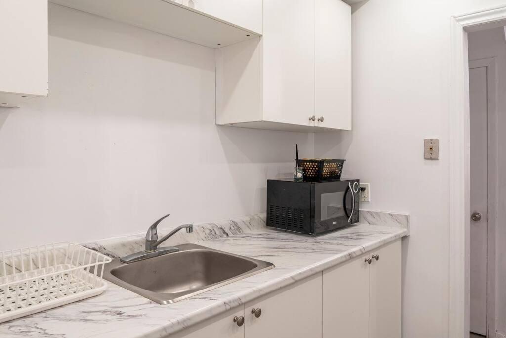 Harmony Home Near University Of Ватерлоо Экстерьер фото
