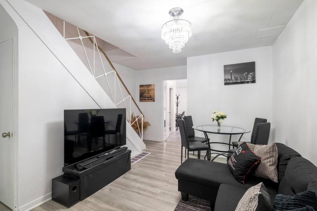 Harmony Home Near University Of Ватерлоо Экстерьер фото